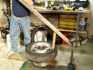 beadbreaker.jpg (96556 bytes)