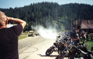 moonshine burnout.jpg (95121 bytes)
